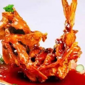 回放千年饮食文化 “诸葛烤鱼”引爆三国美食风潮