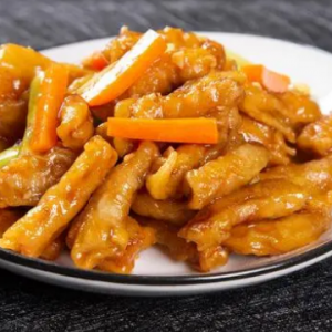餐厅服务员上菜过程中的应知应会