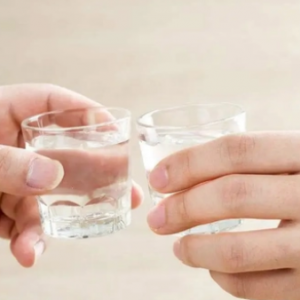 东北人爱喝的5款酒，全是纯粮酒，论喝酒的话，还是东北人强！ ...